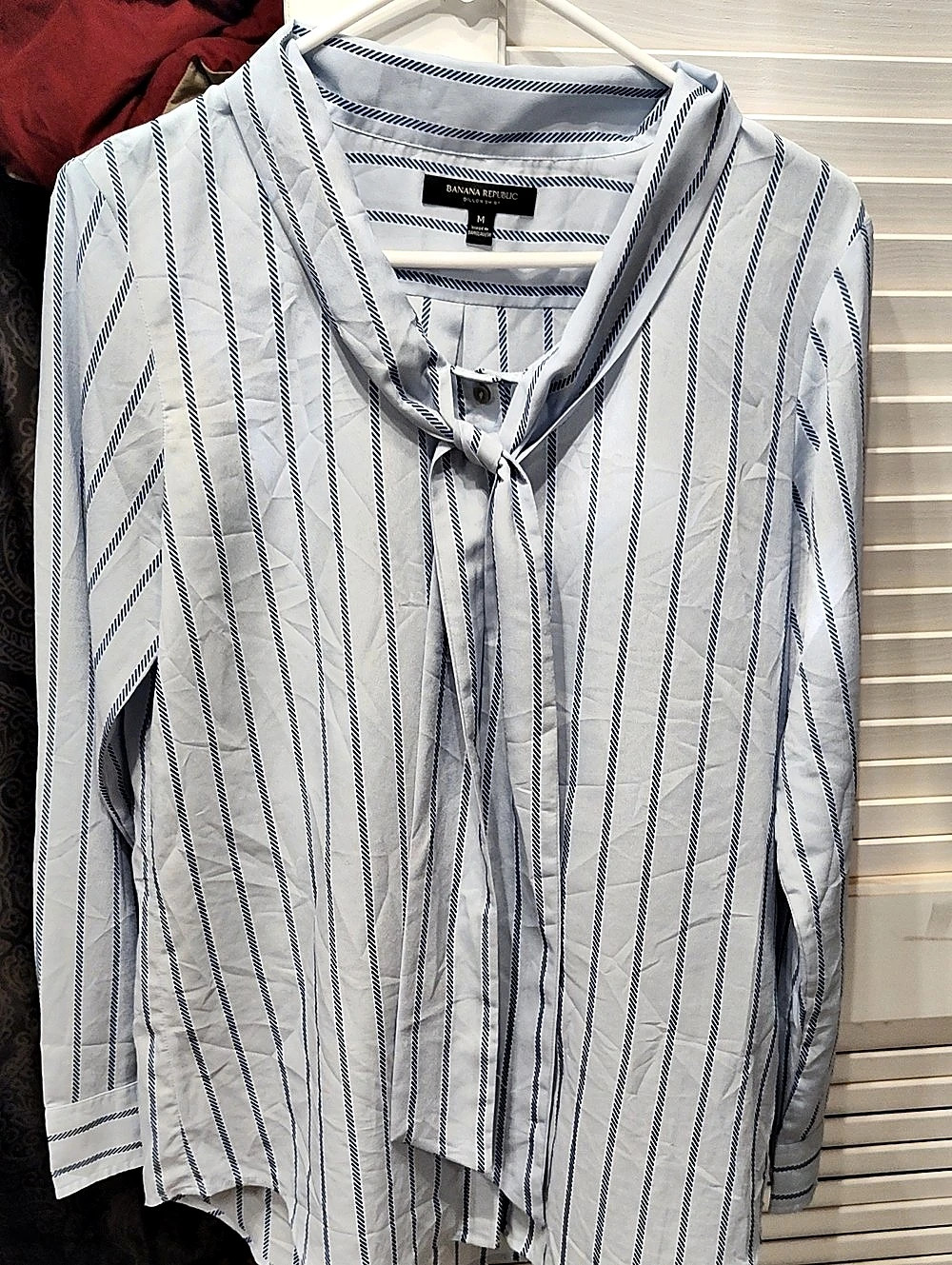 Banana Republic Dillon Shirt Striped Tie Neck White & Blue Medium